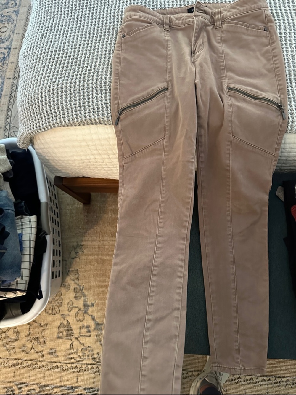 White House Black Market Skinny Pants in Taupe